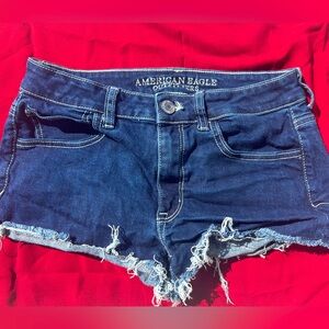 American Eagle Outfiters - 6 - Dark Wash Shorts